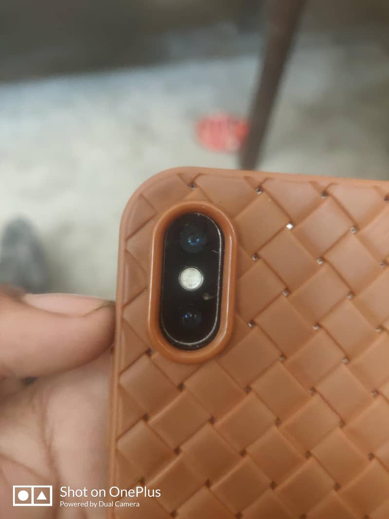 Apple iPhone X 3
