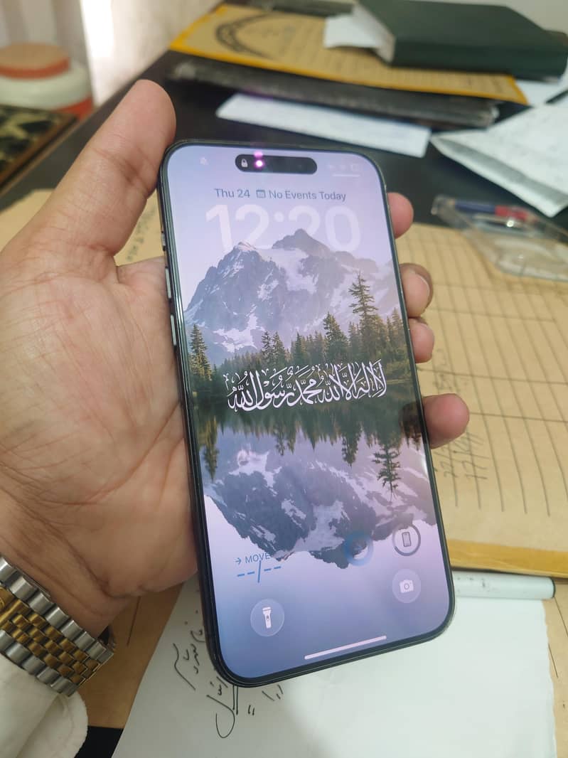 Apple iPhone 15 Pro Max 0