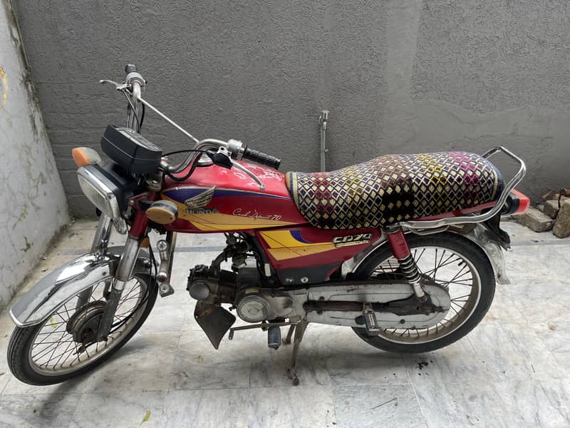 CD 70 good condition 5