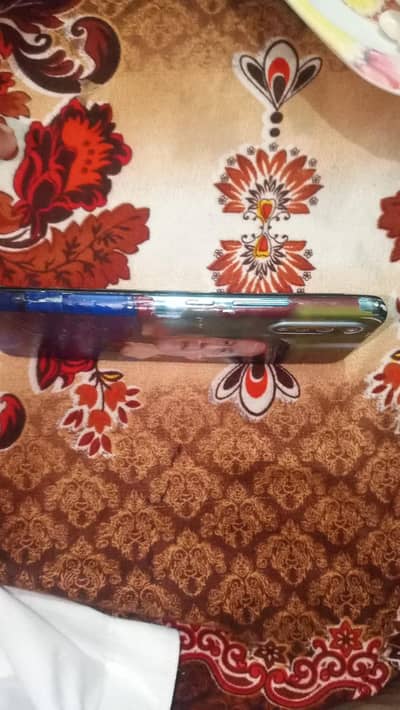Vivo S1 with box