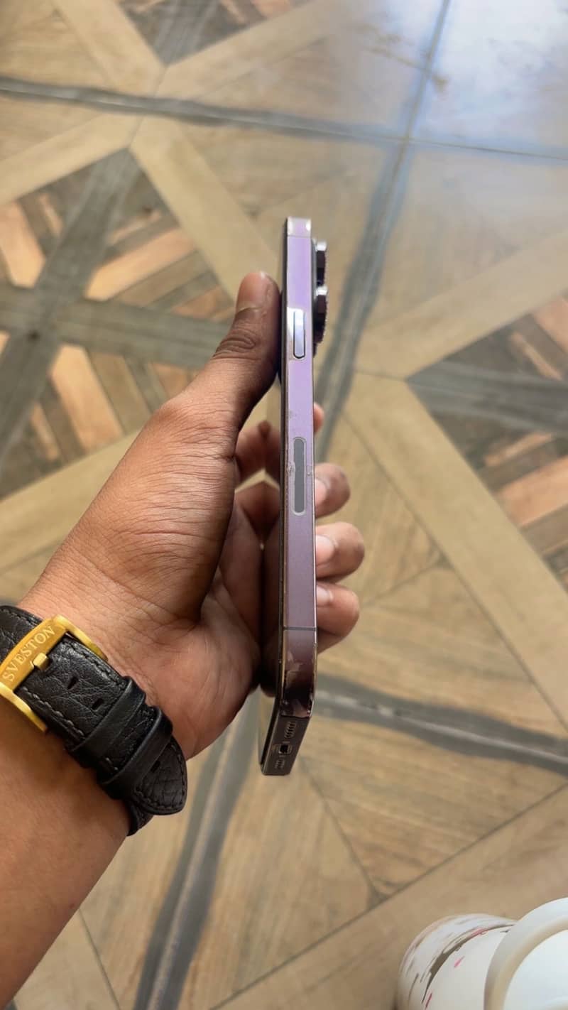 Apple iPhone 14 Pro Max 2
