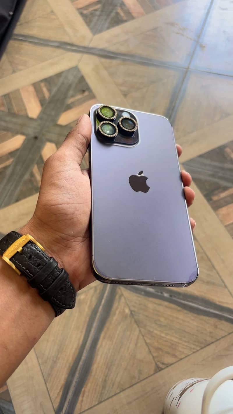 Apple iPhone 14 Pro Max 3