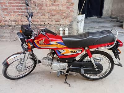 honda total orignal 9500km usde 0/3/7/0/7/0/3/5/3/9/0