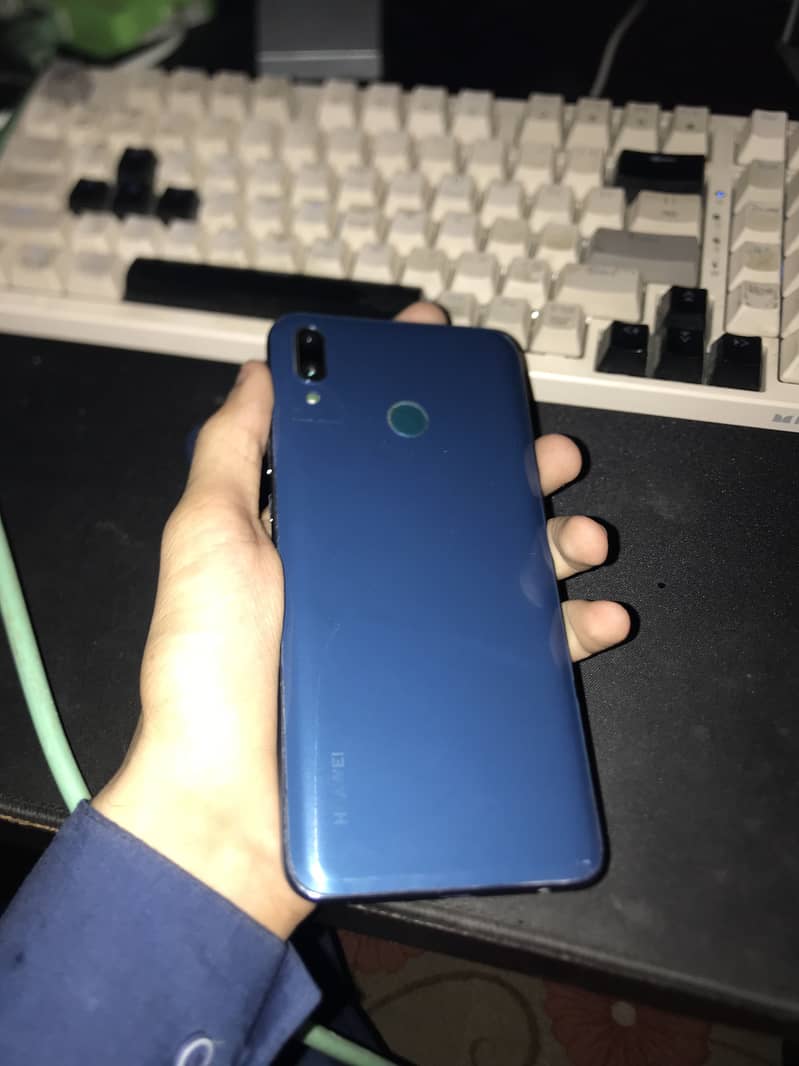 Huawei Y9 2