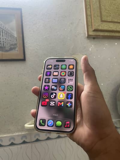 Apple iPhone 15