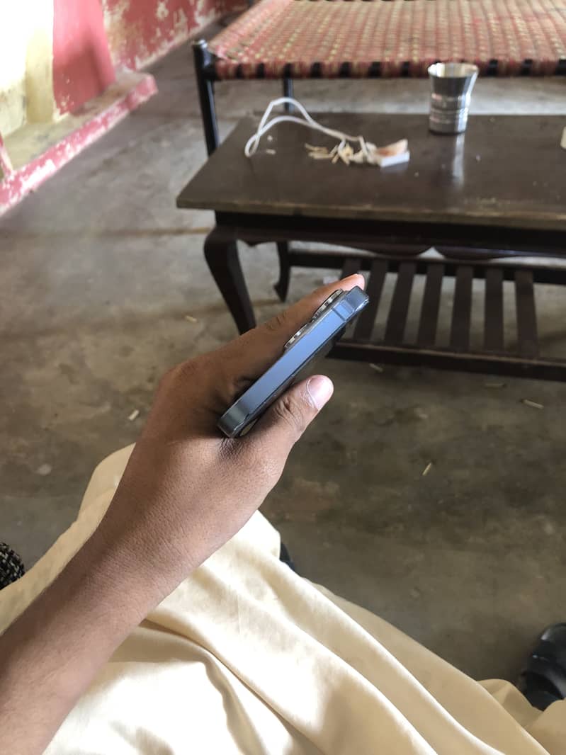 Apple iPhone 13 Pro Max 7