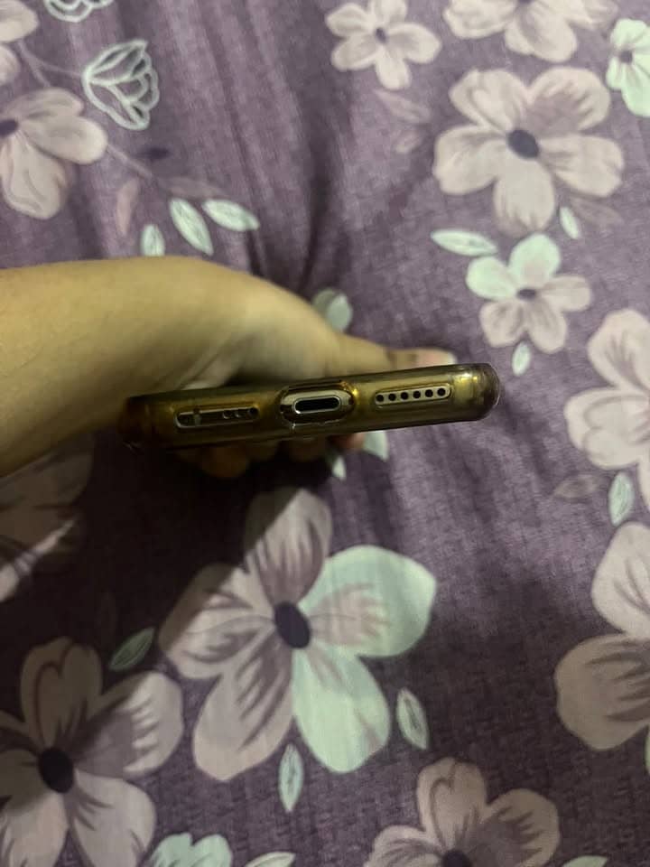 Apple iPhone X 2