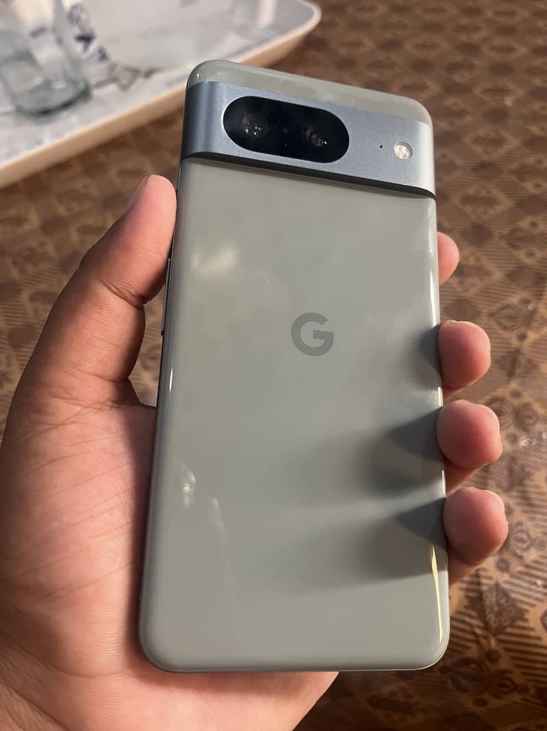 Google Pixel 8 3