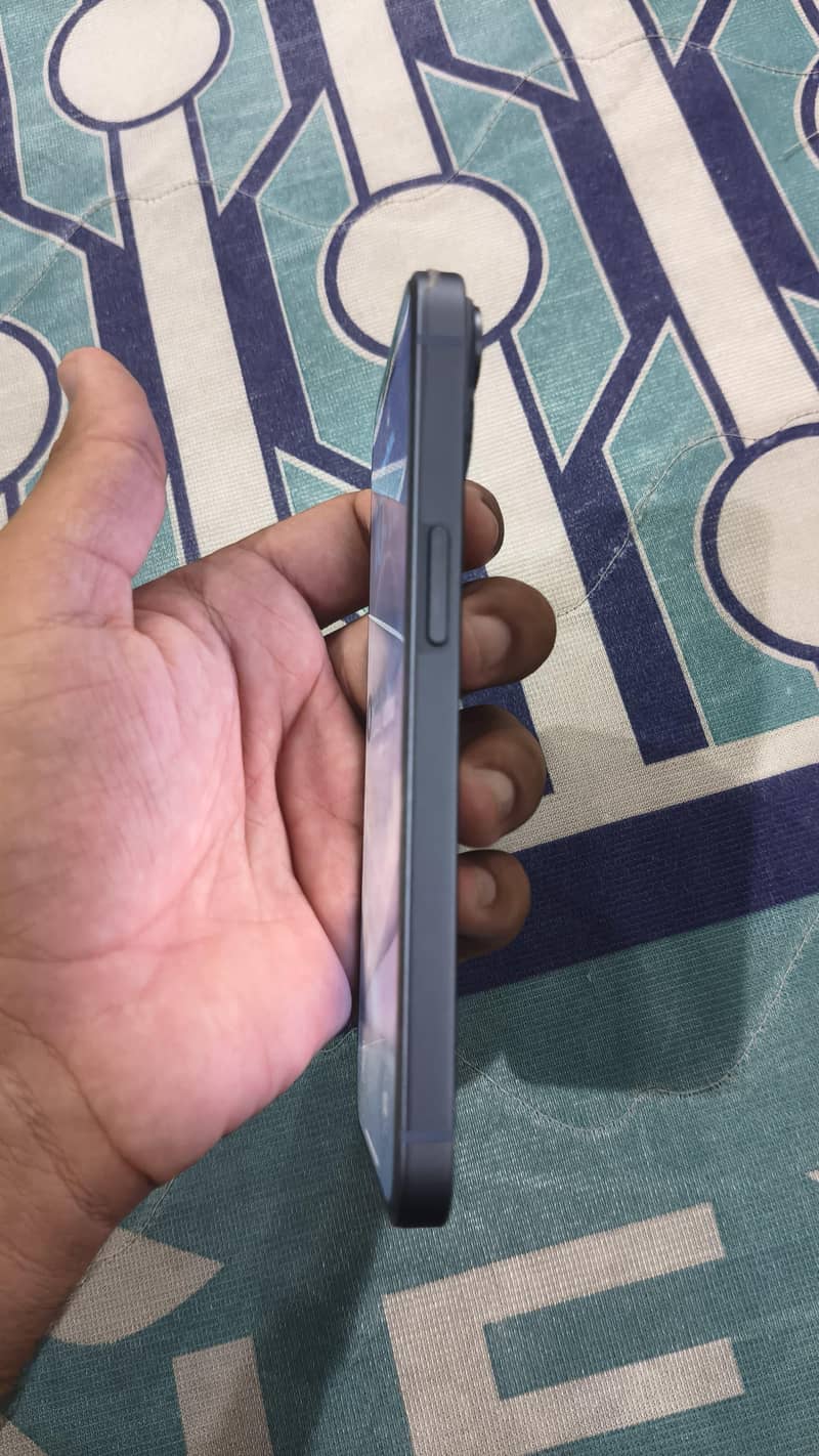 Apple iPhone 14 2