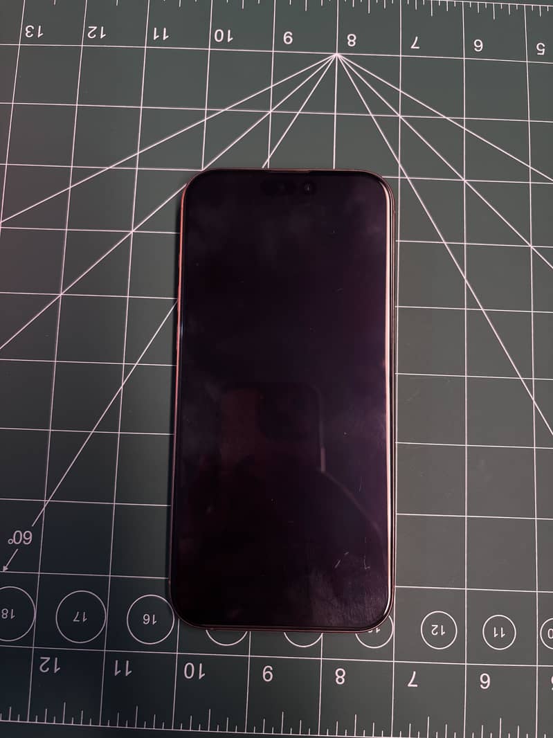 Apple iPhone 16 Pro Max 4