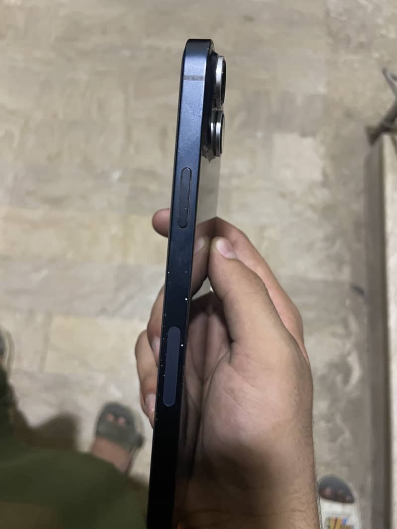 Apple iPhone 14 plus 3