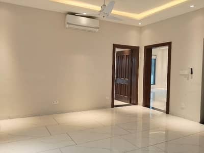 FOR RENT Fully Renovated 4-Bedrooms Triple Storey House F_8/3