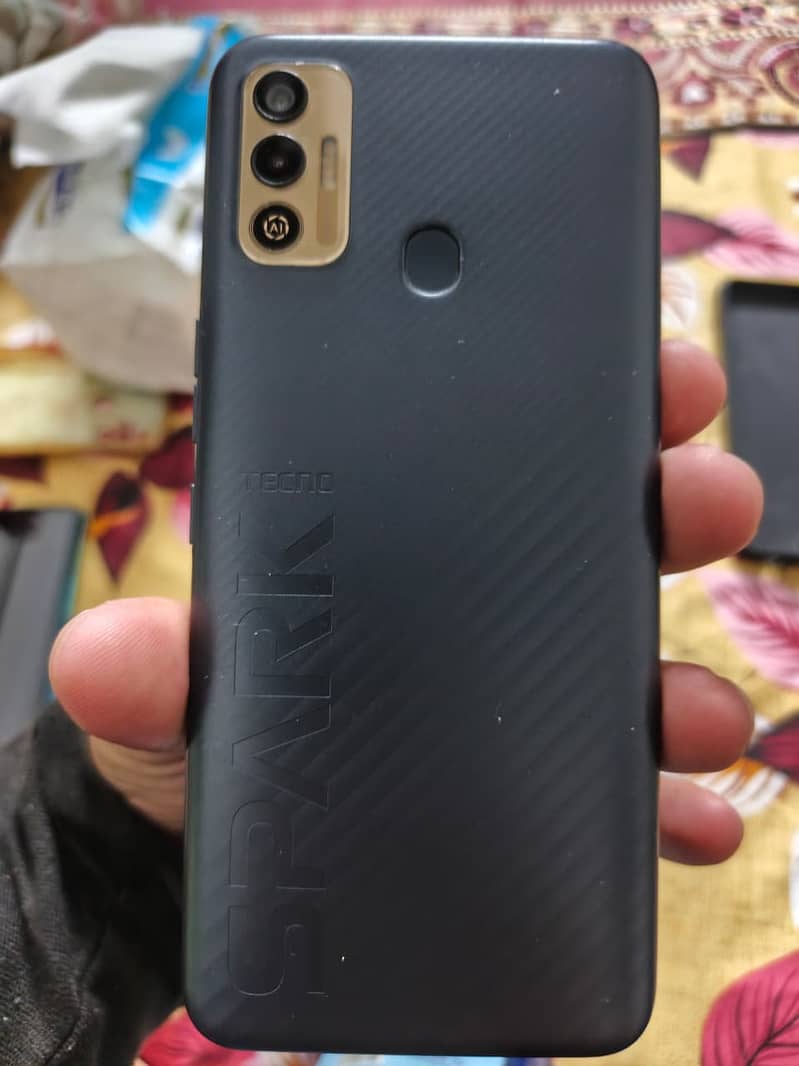 Tecno Spark 7T 4