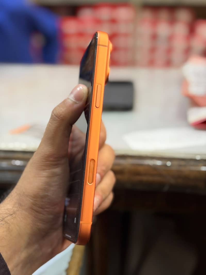 Apple iPhone 17 Pro Max 1