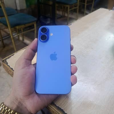 Apple iPhone 16