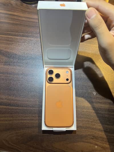 Apple  iPhone 17 Pro Jv 256Gb 96% health 260 cycles 10/10 with box