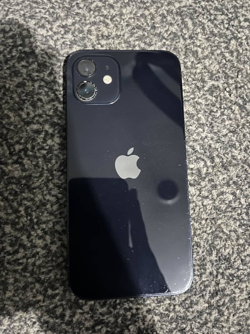 Apple iPhone 12 3