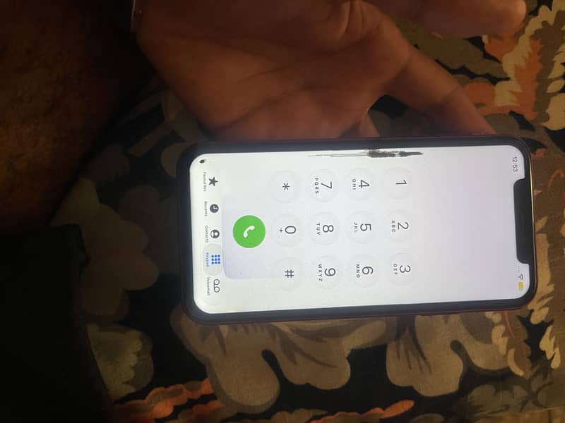 Apple iPhone 11 3