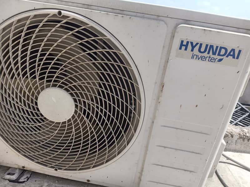 HYUNDAI SPLIT AC 2
