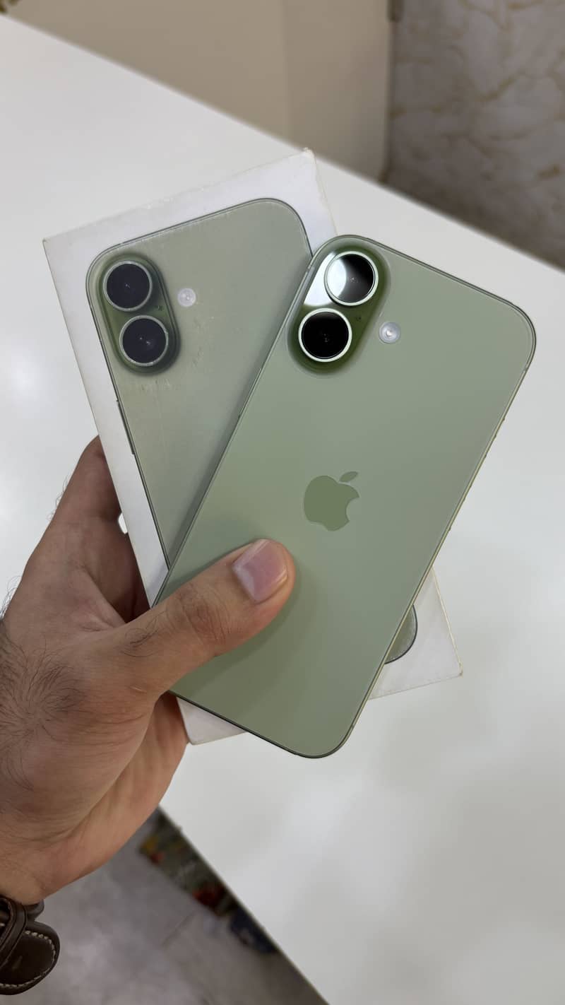 Apple iPhone 17 0