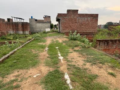 4 marla plot for sale near ferozpur road khana Lahore