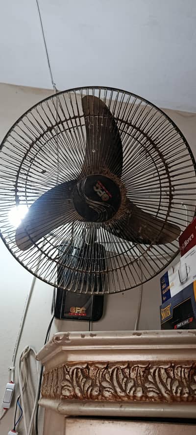 GFC Black Bracket Fan – Wall Mounted | Powerful Air Flow | Heavy Duty