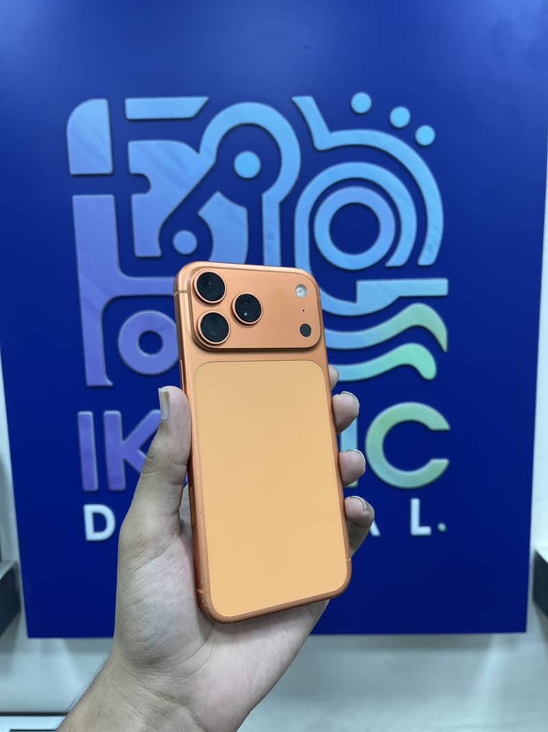 Apple iPhone 17 Pro Max 2