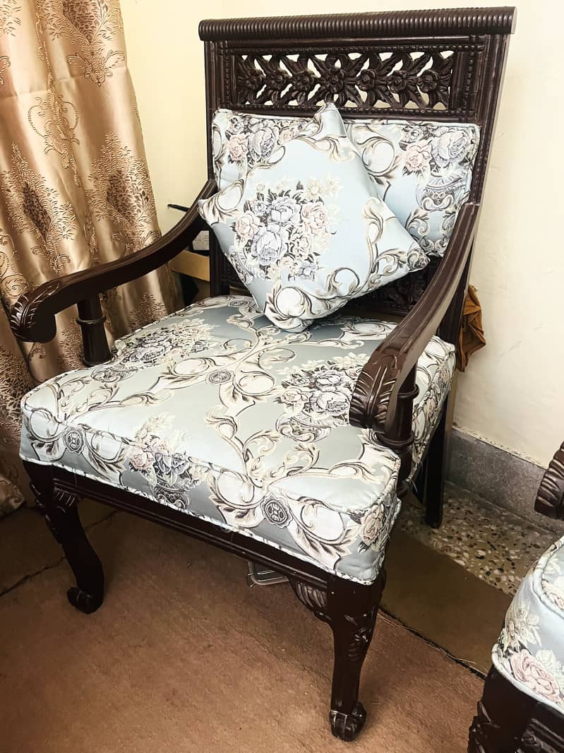 Sofa 4 seater 1