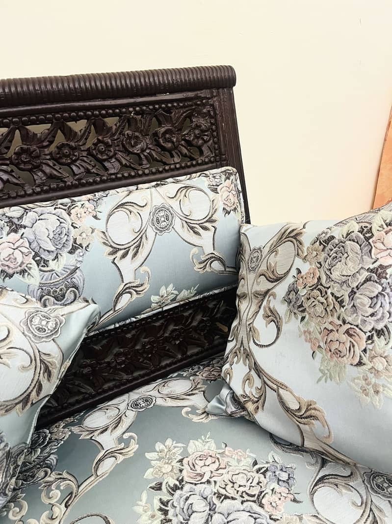 Sofa 4 seater 3