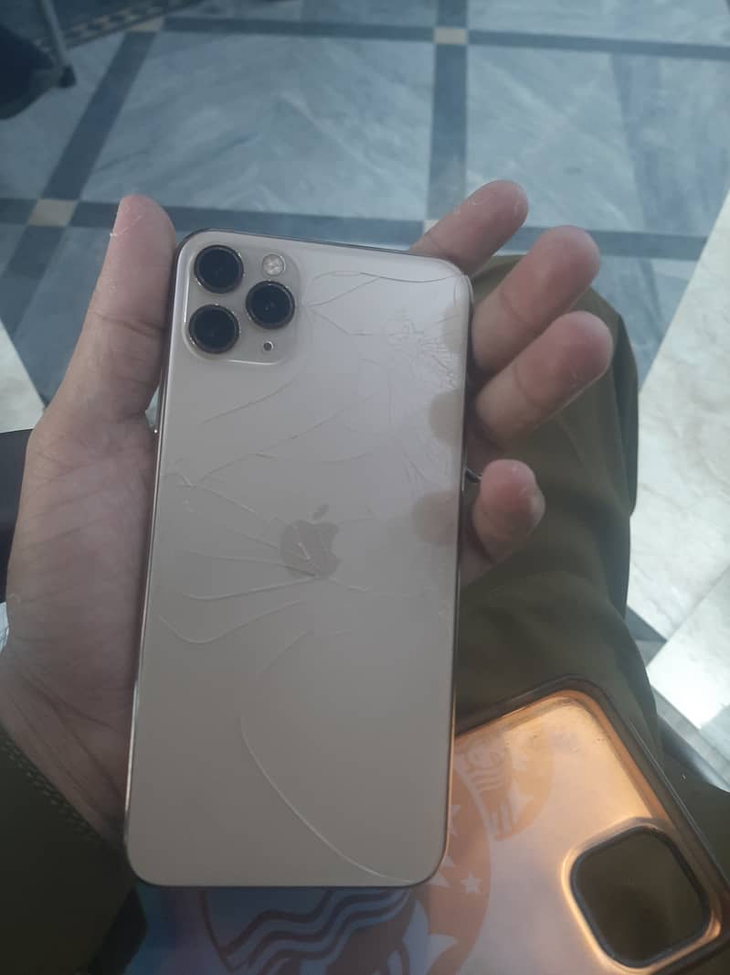 Apple iPhone 11 Pro Max 2