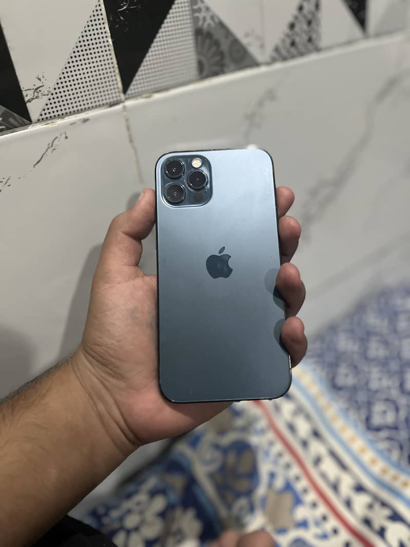 Apple iPhone 12 Pro 2