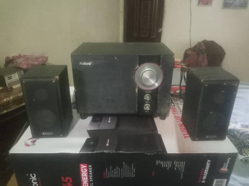aodionic amplifire or 2 speker 2