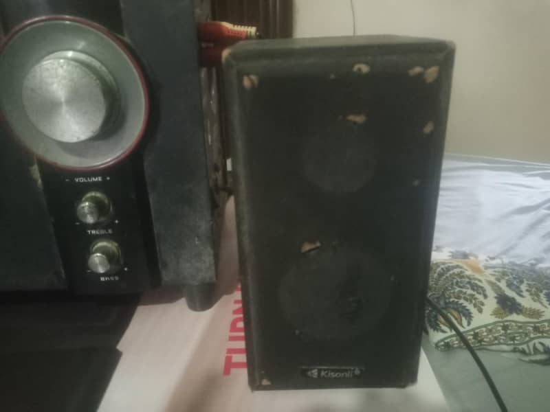 aodionic amplifire or 2 speker 3
