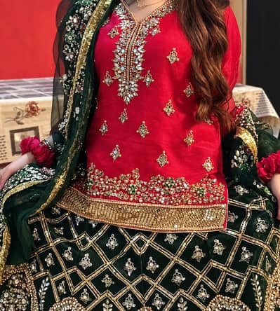 Bridal Mehndi Lehenga – Beautiful Wedding Dress _party wear dress