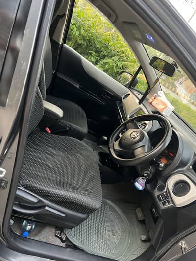 Toyota Vitz 2011