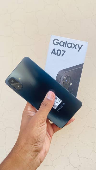 Samsung A07 4 month warranty, with box and charge cable 10/10