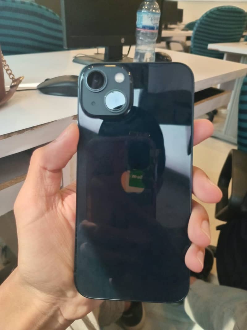 Apple iPhone 13 1