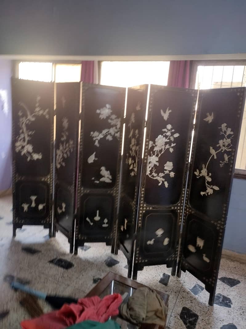 partition screen 4
