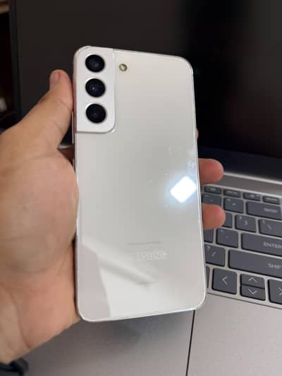 Samsung Mobile S22