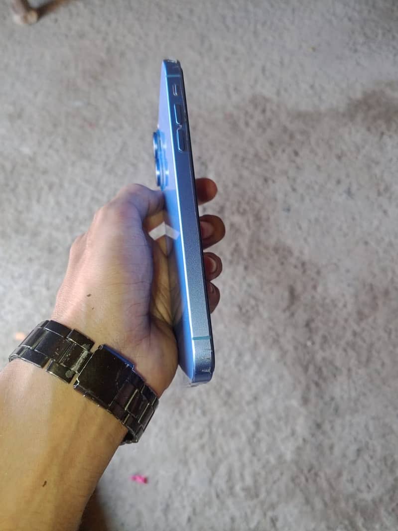 Apple iPhone XR 6