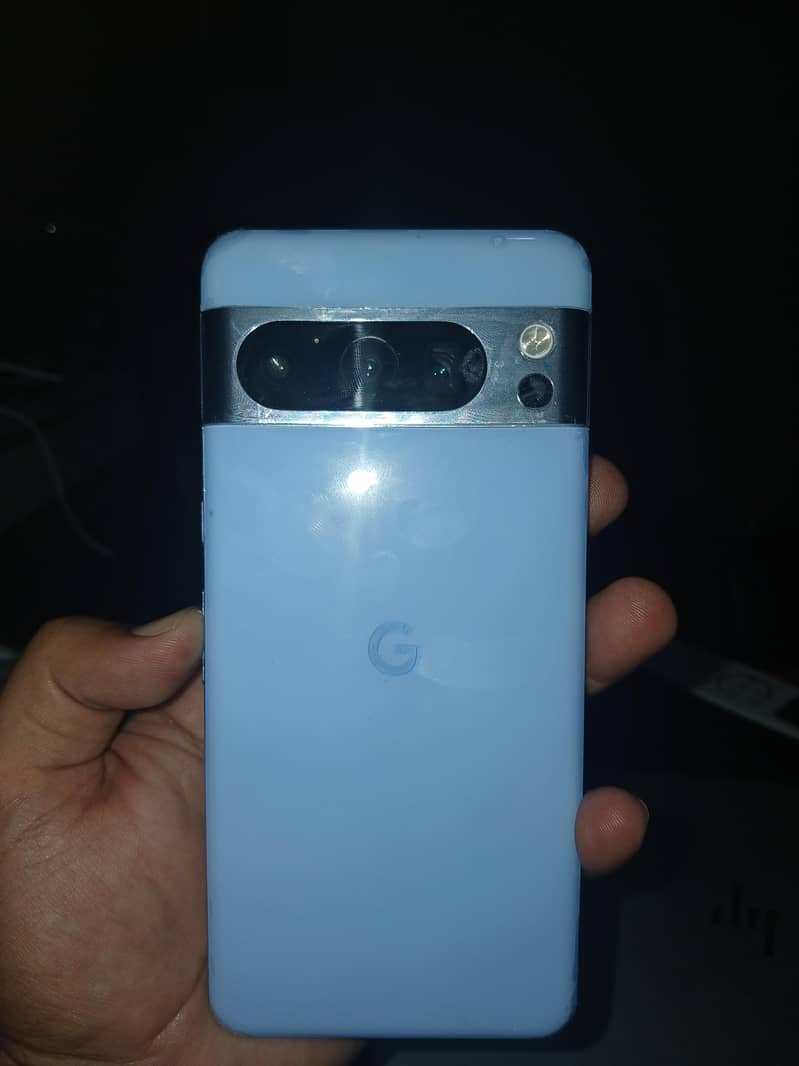Google Pixel 8 Pro 2