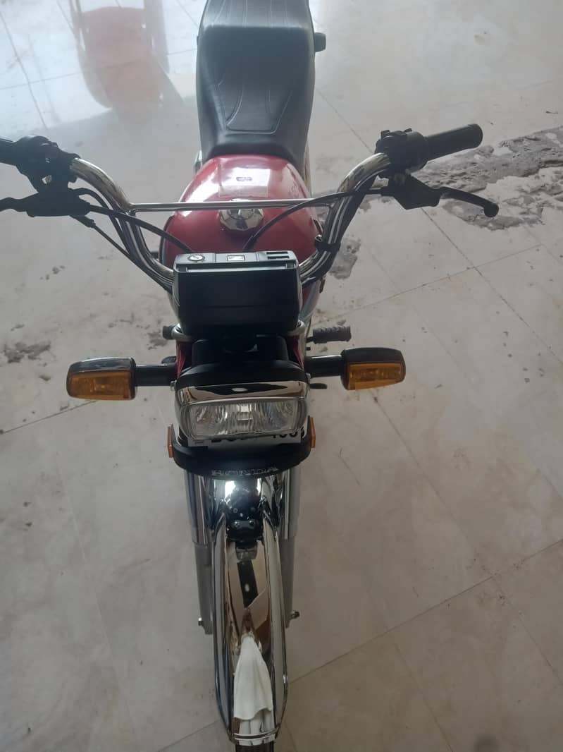 Honda cd70 6