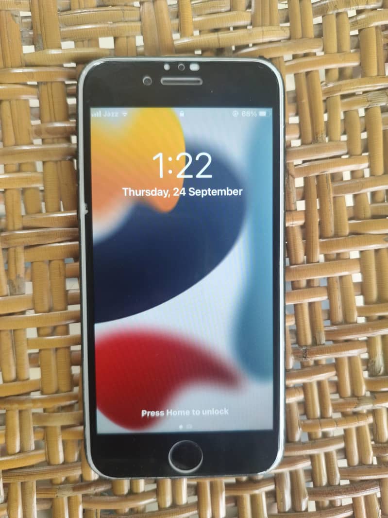 Apple iPhone 7 1