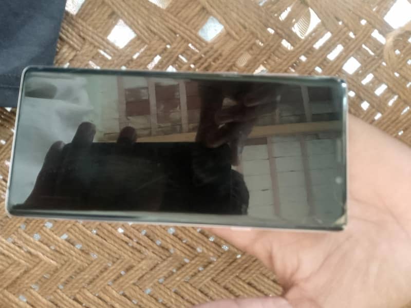 Samsung Mobile Note 9 1