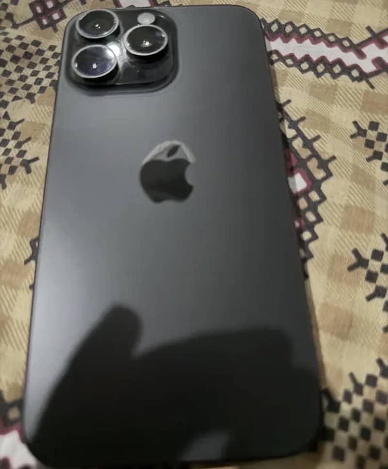 Apple iPhone 15 Pro max 1