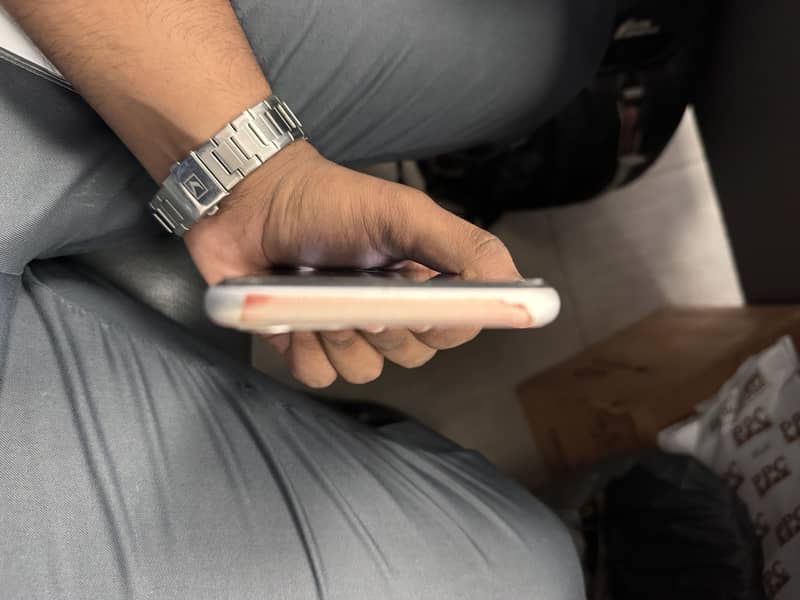 Apple iPhone 11 5