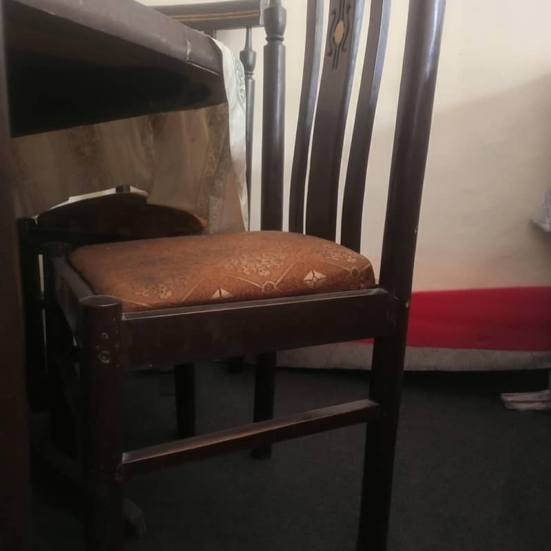 dinning table 4
