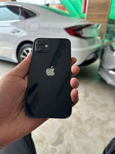 Apple iPhone 12