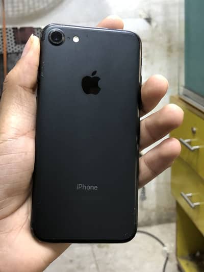 Apple iPhone 7