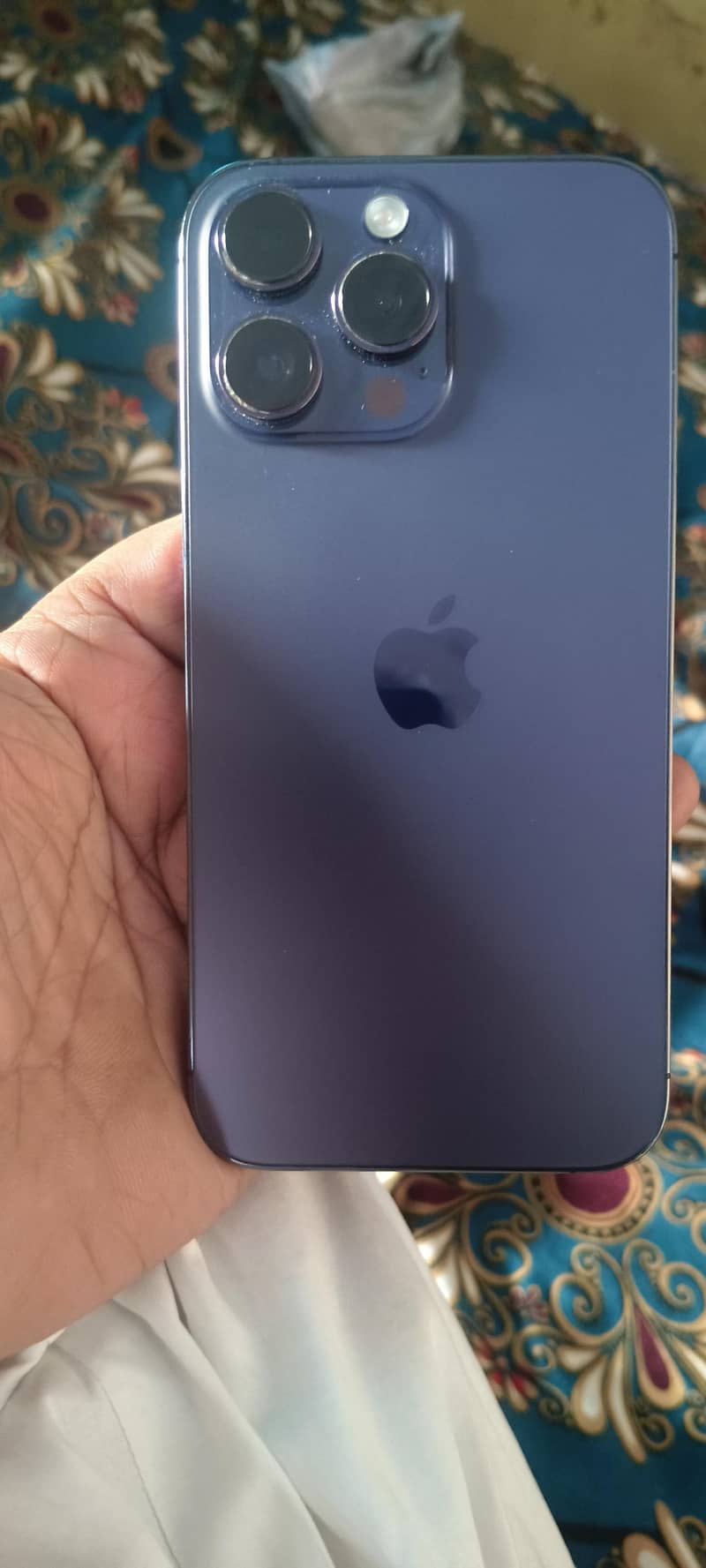 Apple iPhone 14 Pro Max 1
